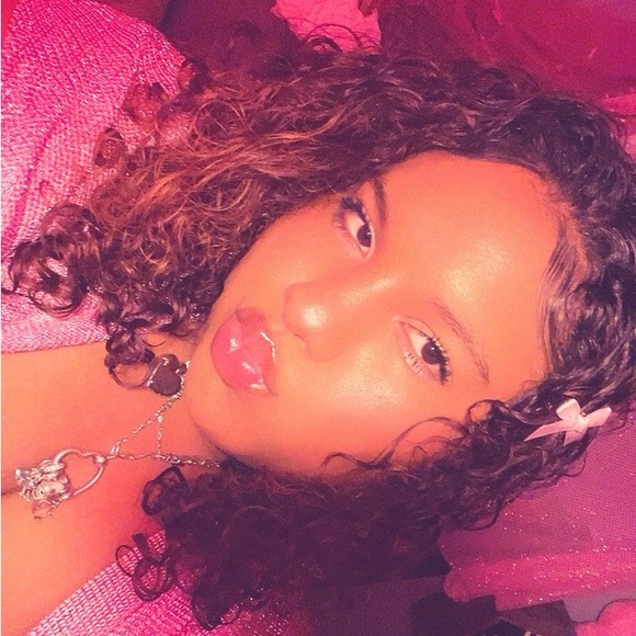 Meet your Posher, Miracle - Picture 1 of 1